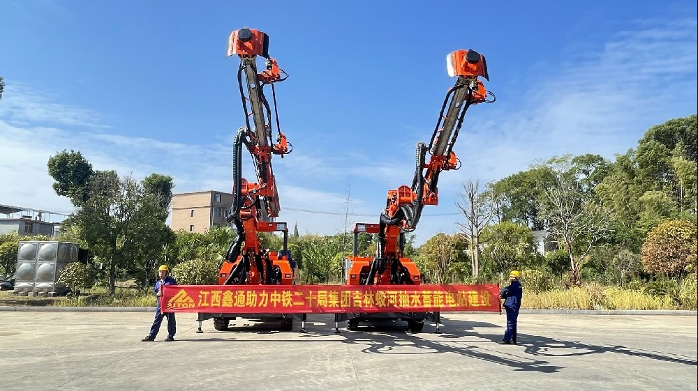 地下采矿装备，，，隧道凿岩台车，，，掘进钻车，，，地下工程设备案例-MG不朽情缘--官网-MG不朽情缘机械_掘进凿岩台车_混凝土湿喷台车_扒渣机-MG不朽情缘