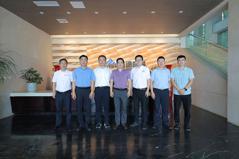 中煤矿建集团向导莅临江西MG不朽情缘考察交流，，，，，，共话煤机工业升级-MG不朽情缘动态-MG不朽情缘--官网-MG不朽情缘机械_掘进凿岩台车_混凝土湿喷台车_扒渣机-MG不朽情缘